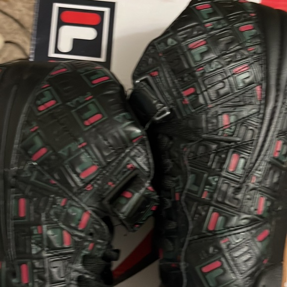 FILA - Picture 9 of 11